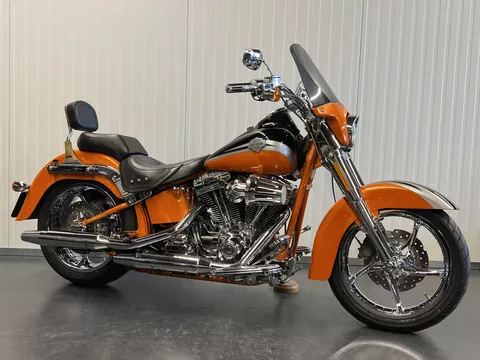 Harley-Davidson Softail FLSTSE CVO CONVERTIBLE Harley-Davidson Softail FLSTSE CVO CONVERTIBLE