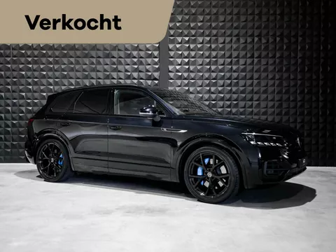 Volkswagen Touareg R 3.0 TSI e-Hybrid 462pk 4MOTION |22"|Pano|HUD|Dynaudio| Trekh.| Nachtz.|Topv.|Dubb. glas|Servo|Mass. Vent.| Volkswagen Touareg R 3.0 TSI e-Hybrid 462pk 4MOTION |22"|Pano|HUD|Dynaudio| Trekh.| Nachtz.|Topv.|Dubb. glas|Servo|Mass. Vent.|