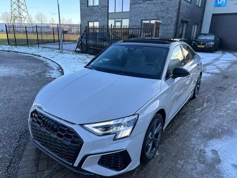 Audi A3 S3 Quattro Sedan 310PK 2021 Pano vol vol Audi A3 S3 Quattro Sedan 310PK 2021 Pano vol vol