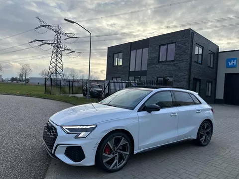 Audi A3 S3 Quattro 2023 31OPK B&O/Pano/Leer vol vol Audi A3 S3 Quattro 2023 31OPK B&O/Pano/Leer vol vol