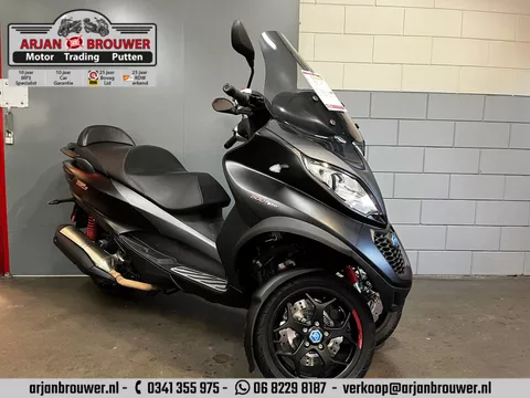 Piaggio 500 MP3 HPE Sport Advance Piaggio 500 MP3 HPE Sport MET ACHTERUIT RIJDEN Piaggio 500 MP3 HPE Sport Advance Piaggio 500 MP3 HPE Sport MET ACHTERUIT RIJDEN