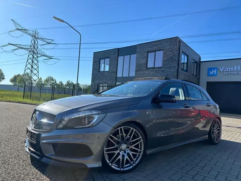 Mercedes-Benz A-klasse B25 BRABUS 2013 245PK UNIEK Mercedes-Benz A-klasse B25 BRABUS 2013 245PK UNIEK