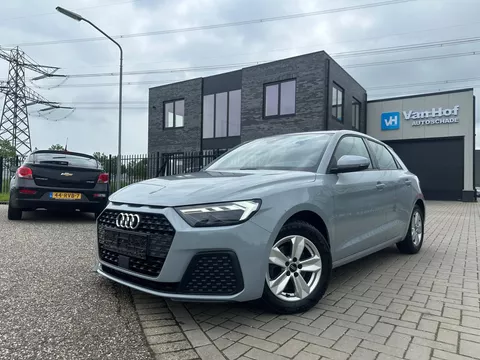 Audi A1 30TFSI 110PK S-Tronic/Acc/Led Audi A1 30TFSI 110PK S-Tronic/Acc/Led