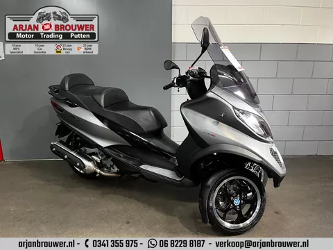 Piaggio 500 LT MP3 Sport ABS Piaggio 500 LT MP3 Sport ABS