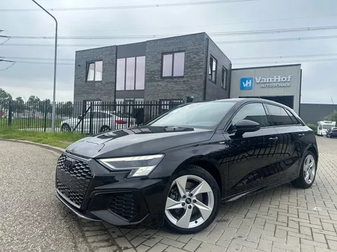 Audi A3 35 TFSI 2x S-Line Audi A3 35 TFSI 2x S-Line