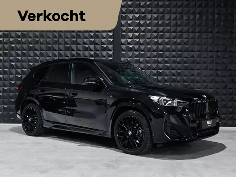 BMW X1 xDrive25e | M Sport | PANO | 20" | HUD | Topv. | All-black | BMW X1 xDrive25e | M Sport | PANO | 20" | HUD | Topv. | All-black |