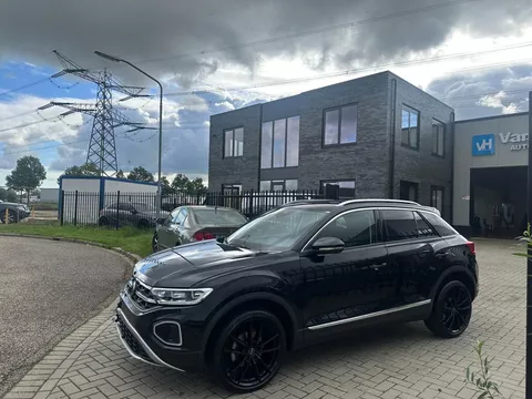 Volkswagen T-Roc Style 1.5 Tsi 150Pk 2023 Dsg/IQ/Virtual Volkswagen T-Roc Style 1.5 Tsi 150Pk 2023 Dsg/IQ/Virtual