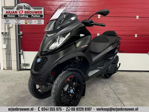 Piaggio 500 MP3 HPE Sport Piaggio 500 MP3 HPE Sport