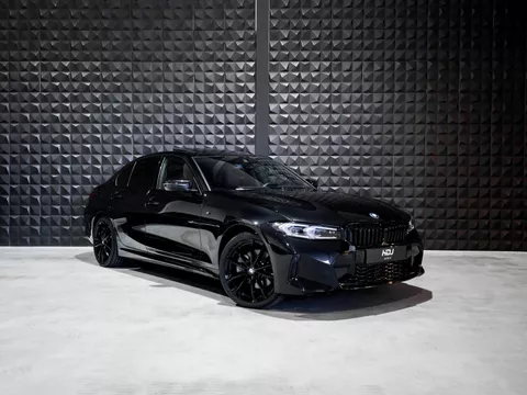 BMW 3-serie 330e M Sport | Schuifd. | HUD | Adapt. Li. | Side | All Black | Memory | 19" | Keyless | BMW 3-serie 330e M Sport | Schuifd. | HUD | Adapt. Li. | Side | All Black | Memory | 19" | Keyless |