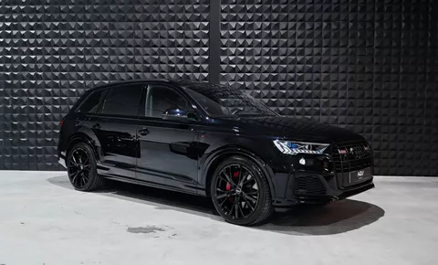 Audi Q7 60 TFSI e Competition | PANO | HUD | Laser Li. | Trekh. |S-Stoelen | Vent-Mass | Volleder | Bose| 22" | Ak. glas | Audi Q7 60 TFSI e Competition | PANO | HUD | Laser Li. | Trekh. |S-Stoelen | Vent-Mass | Volleder | Bose| 22" | Ak. glas |