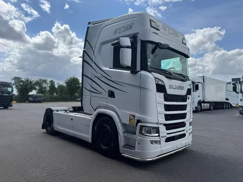 Scania S520,Full air , leather,4 balg,ipark cool, navi HT2835 Scania S520,Full air , leather,4 balg,ipark cool, navi HT2835