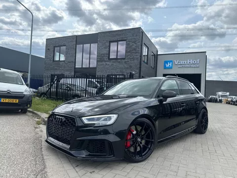 Audi A3 Sportback 2.5 TFSI RS 3 quattro Audi A3 Sportback 2.5 TFSI RS 3 quattro