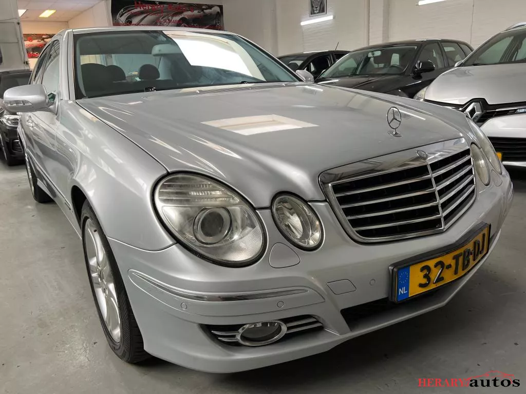 Mercedes-Benz E-klasse E280 Avantgarde 3.0 V6 231pk Leder Navi