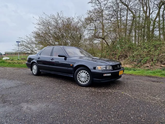 1993 Honda Legend JDM car for sale — photo 3 of 22