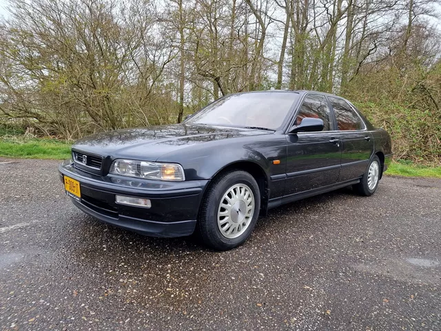 1993 Honda Legend JDM car for sale — photo 4 of 22
