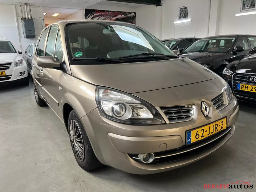 Renault Sc&eacute;nic 1.5 dCi 105 Conquest Clima BJ-2009