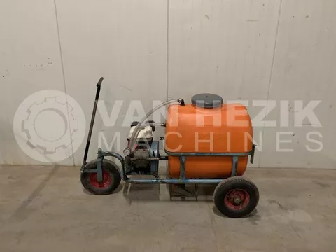 Diversen Empas spuitwagen