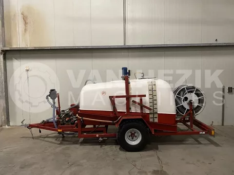 Diversen Weterings spuitwagen