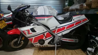 Yamaha FZ600U