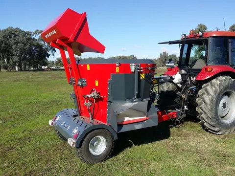 Kramer MINOS compacte voer mengwagen