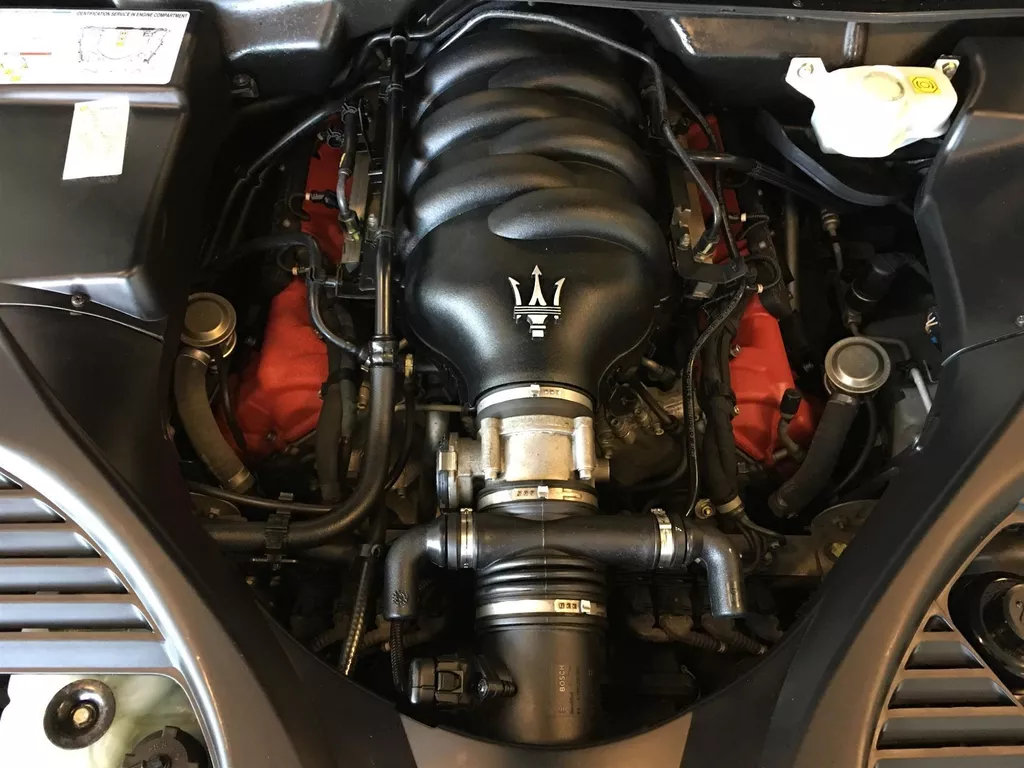 Maserati Quattroporte 4.2 EXECUTIVE GT, LEER, NAVIGATIE, XENON, BOSE, 400PK Maserati Quattroporte 4.2 EXECUTIVE GT, LEER, NAVIGATIE, XENON, BOSE, 400PK