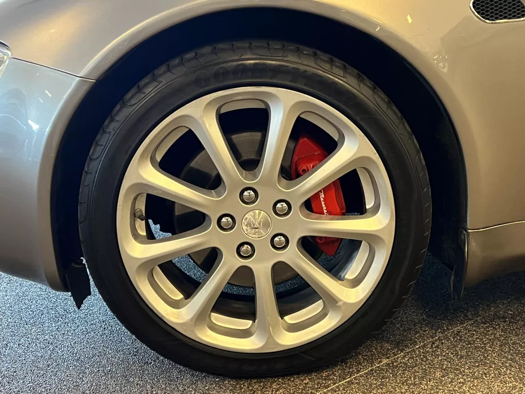 Maserati Quattroporte 4.2 EXECUTIVE GT, LEER, NAVIGATIE, XENON, BOSE, 400PK Maserati Quattroporte 4.2 EXECUTIVE GT, LEER, NAVIGATIE, XENON, BOSE, 400PK