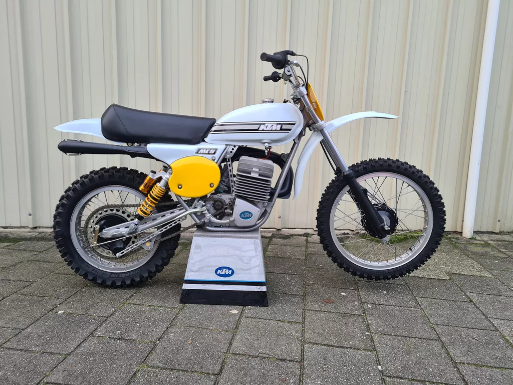 KTM MC400