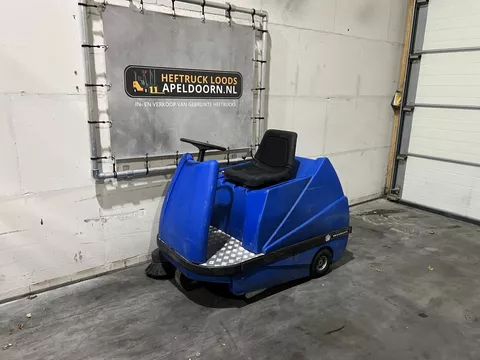 Stolzenberg Twin TEC TT/E opzit veegmachine zeer krachtig!