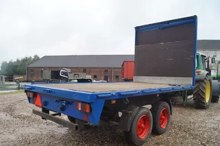 M&uuml;ller-Mitteltal 2-assige aanhangwagen