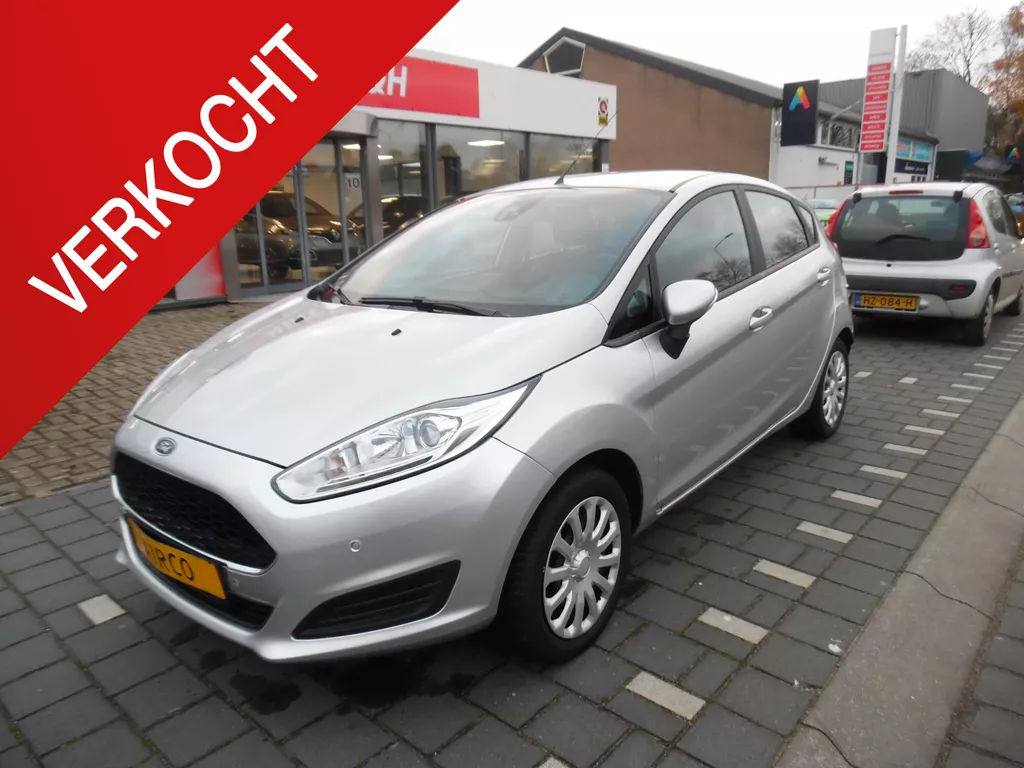 Ford Fiesta 1.0 Style Ultimate 5 deurs, airco, navigatie, parkeersensoren voor en achter, enz