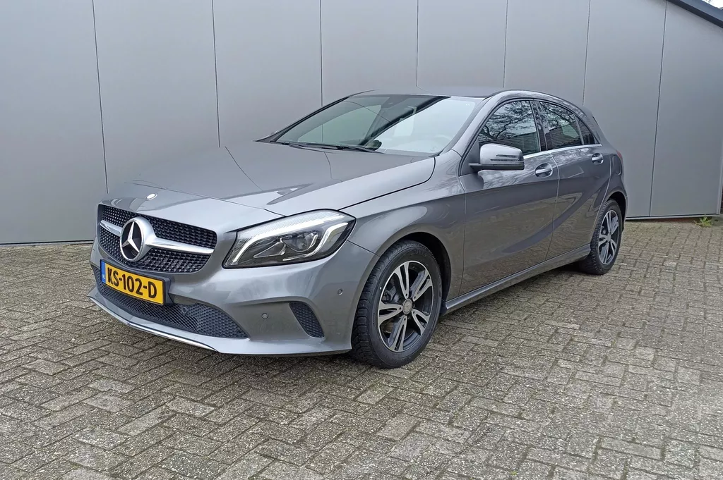 Mercedes-Benz A-klasse 180 Ambition | Navi | LED | Airco