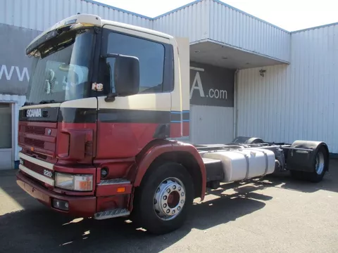 Scania 94D 220 , Manual Gearbox and Feulpump