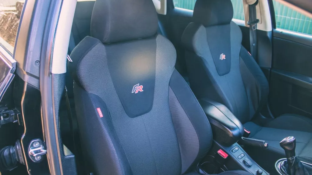 SEAT Leon 2.0 TFSI | FR | Turbo| 200 PK | 6 bak SEAT Leon 2.0 TFSI | FR | Turbo| 200 PK | 6 bak