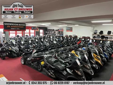 Piaggio MP3 2/3/4/500 NU 200 STUKS