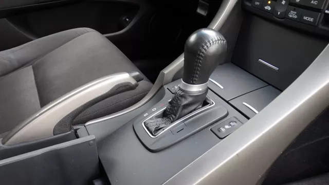 2009 Honda Accord JDM car for sale — photo 18 of 25