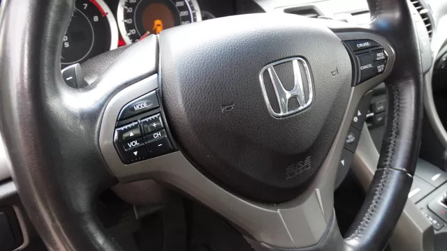 2009 Honda Accord JDM car for sale — photo 22 of 25
