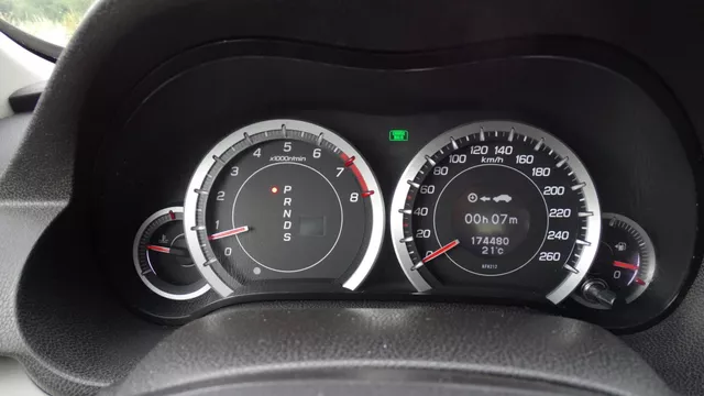 2009 Honda Accord JDM car for sale — photo 14 of 25