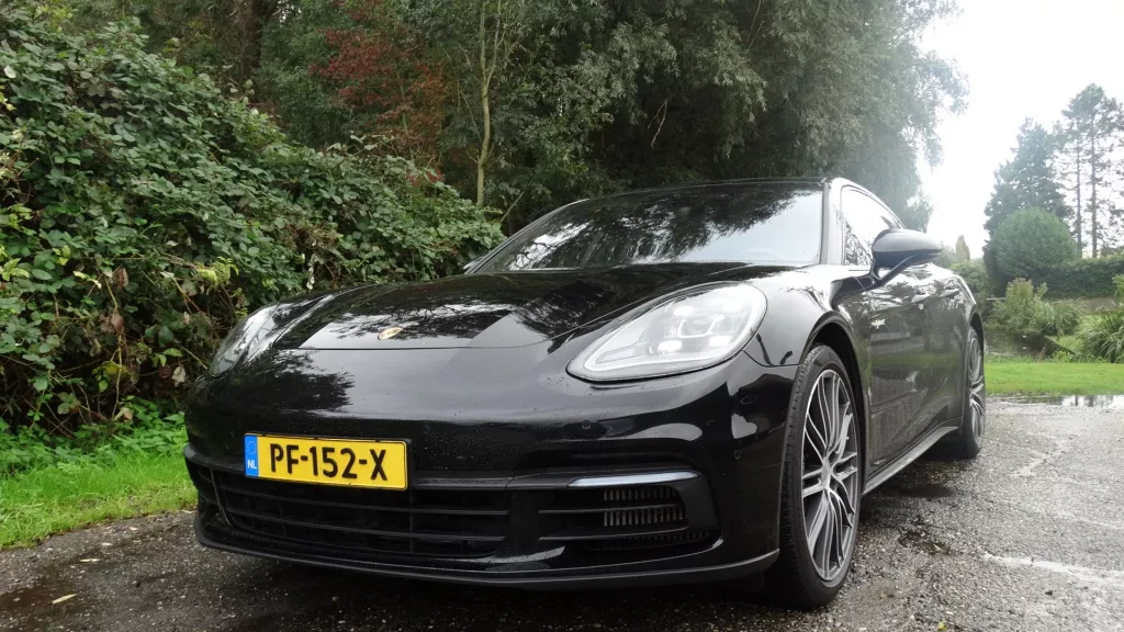 Porsche Panamera 2.9 4 E-Hybrid Exe. Porsche Panamera 2.9 4 E-Hybrid Exe.