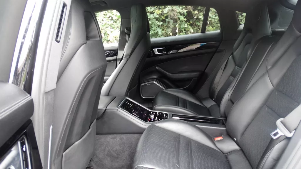 Porsche Panamera 2.9 4 E-Hybrid Exe. Porsche Panamera 2.9 4 E-Hybrid Exe.