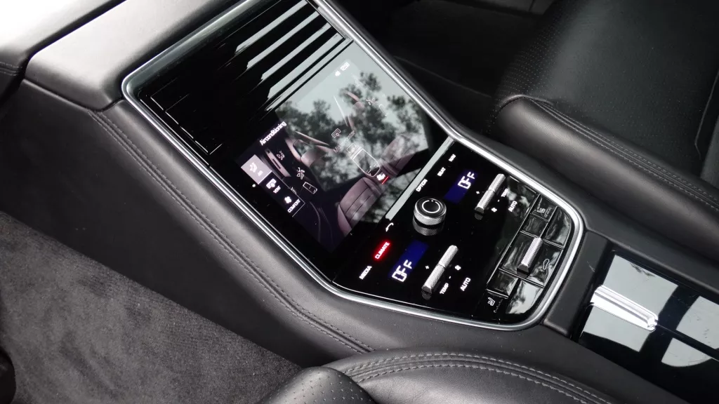 Porsche Panamera 2.9 4 E-Hybrid Exe. Porsche Panamera 2.9 4 E-Hybrid Exe.