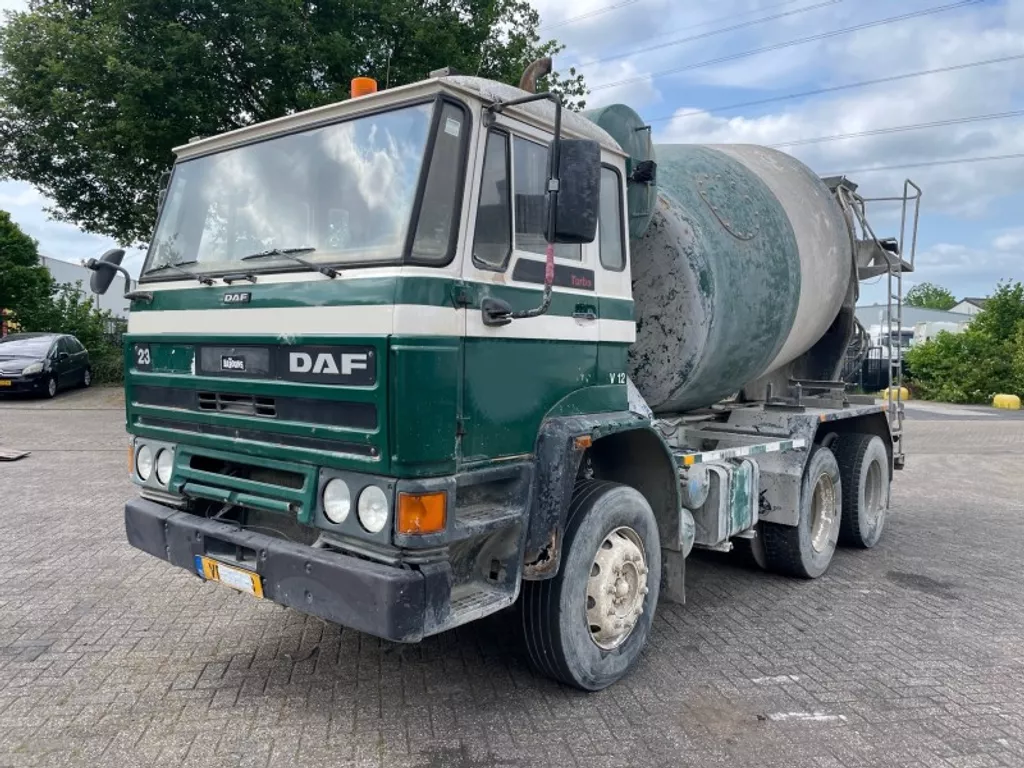 DAF 2300 TURBO 6X4 MIXER / MANUAL