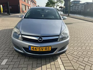 Opel Astra GTC 1.9 CDTi Executive Automaat Automaat