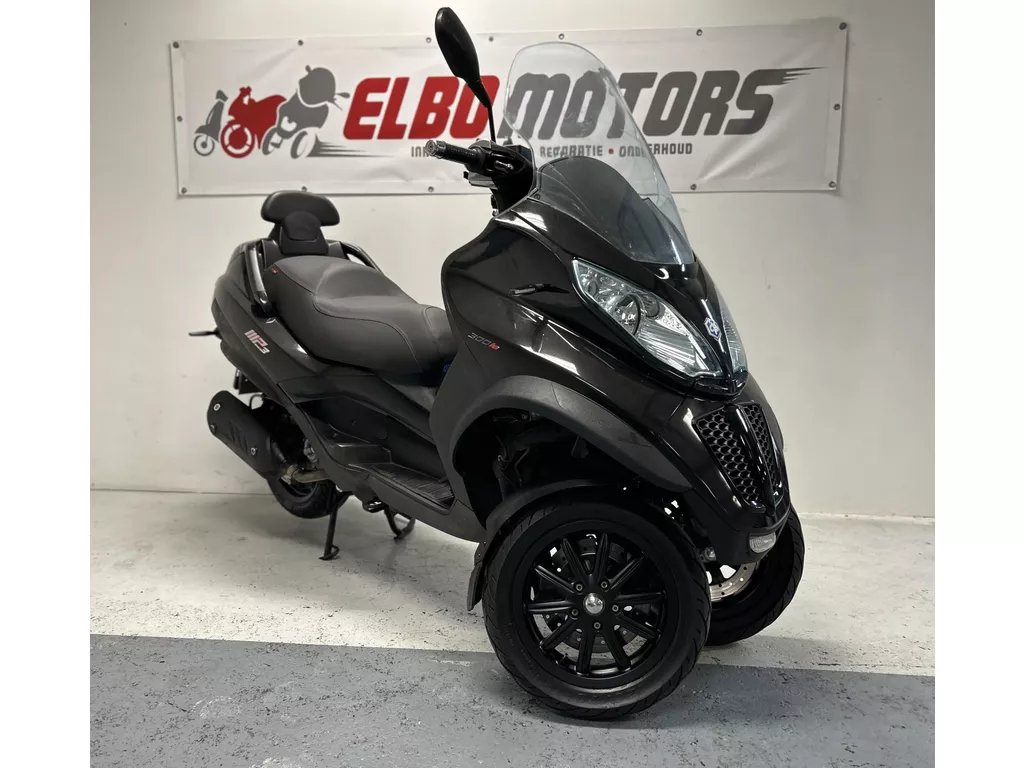 Piaggio MP3 300 LT SPORT VOLLEDIG ZWART Autorijbws GARANTIE