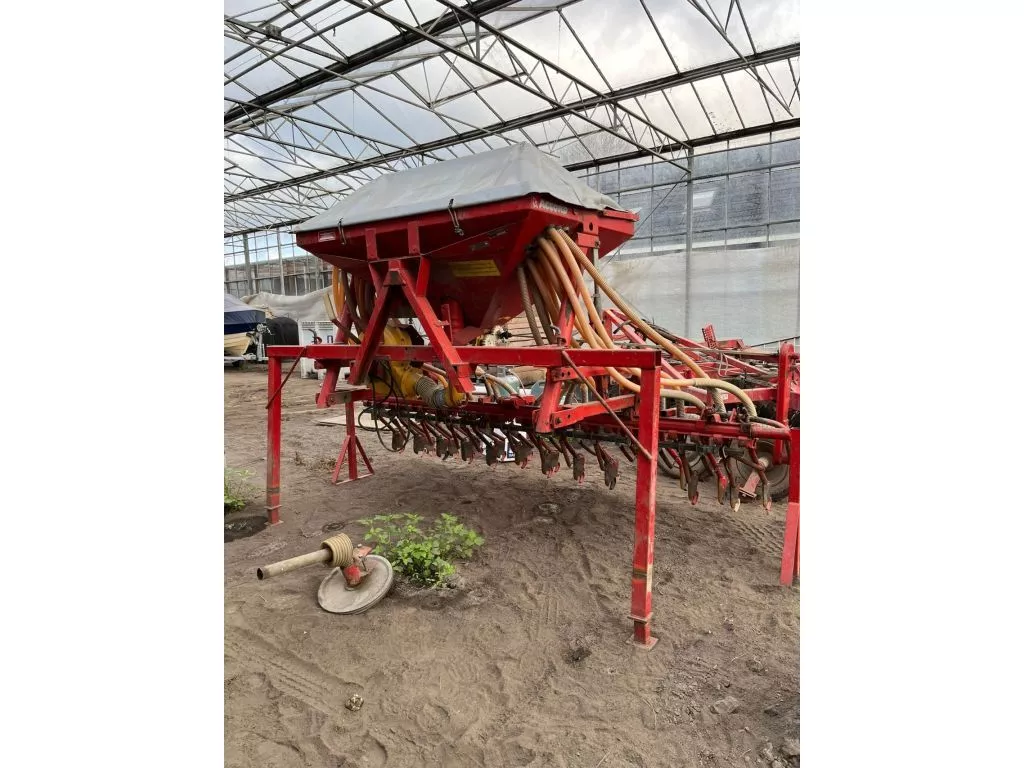 Accord zaaimachine opbouw compactor
