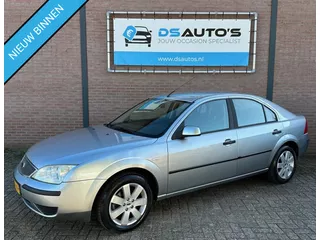 Ford Mondeo 1.8-16V Ambiente