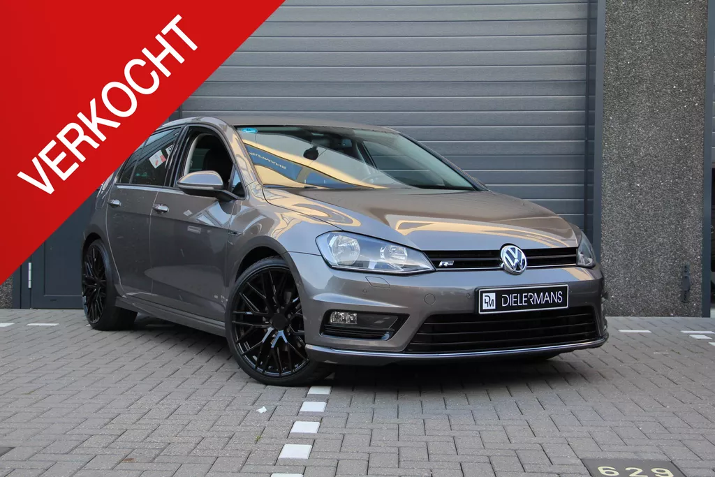 Volkswagen Golf 1.4 TSI R-Line Topstaat!! | Volledige historie !! | 150 pk | Apple Carplay | Lounge | Stoelverwarming | Parkeersensoren | 19&quot; velgen | Metallic