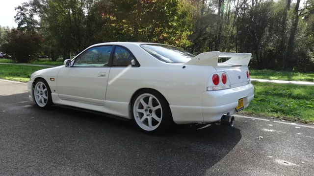 1996 Nissan Skyline JDM car for sale — photo 2 of 24