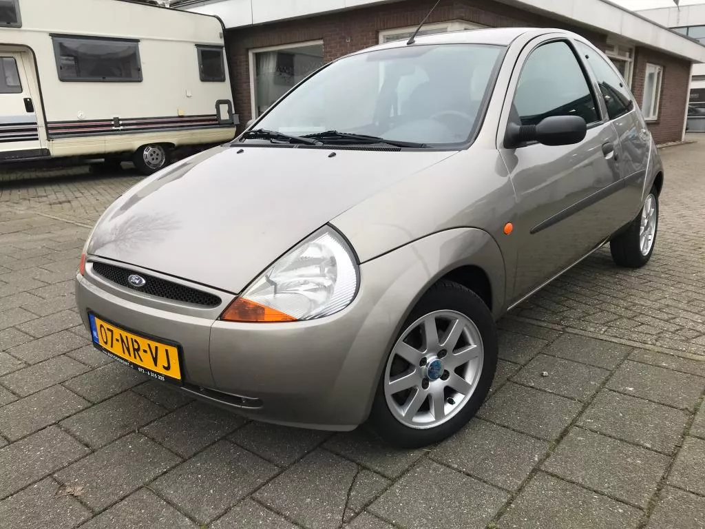 Ford KA KA; 1.3I 51KW ST III Met een nieuwe Apk, koude airco.