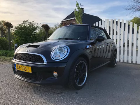 Mini Cabrio Cooper S 135KW Xenon Stoelverwarming