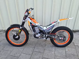 Honda Montesa Repsol Toni bou fabrieksmotor